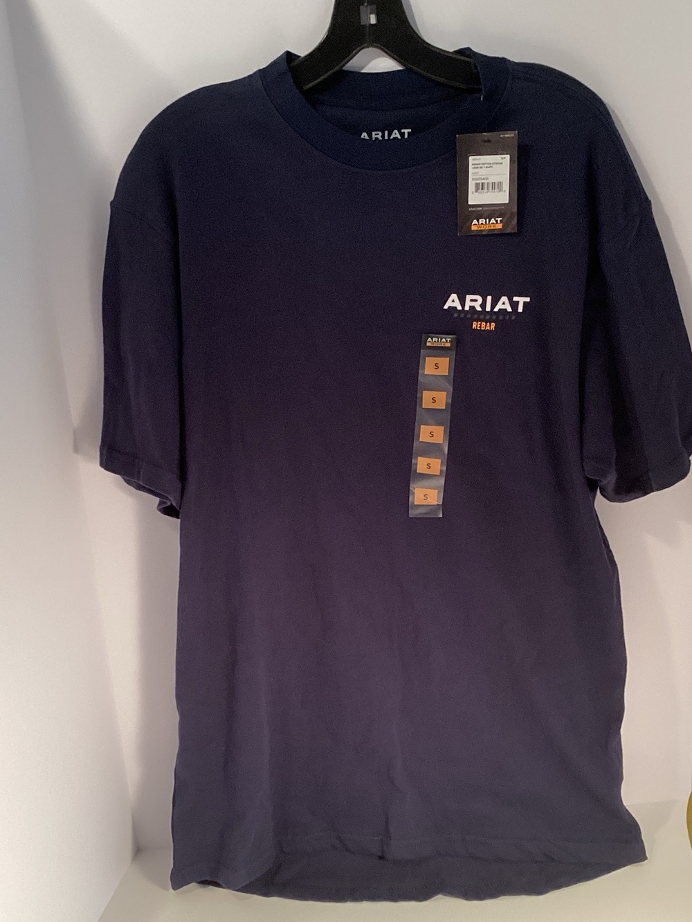 Ariat Rebar Men’s Navy blue Short Sleeve work T-shirt size small 
NWT